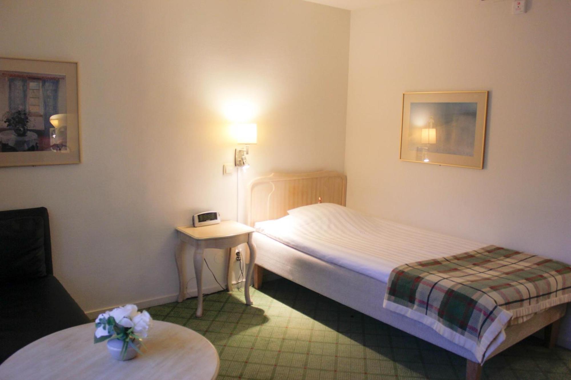 Hotel Moelndals Bro Экстерьер фото
